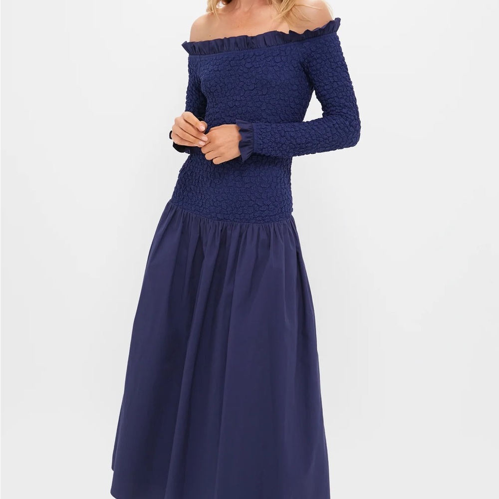 Chic Long Sleeve Navy Dress Hyacinth House